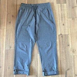 Huk cropped performance pants size sm